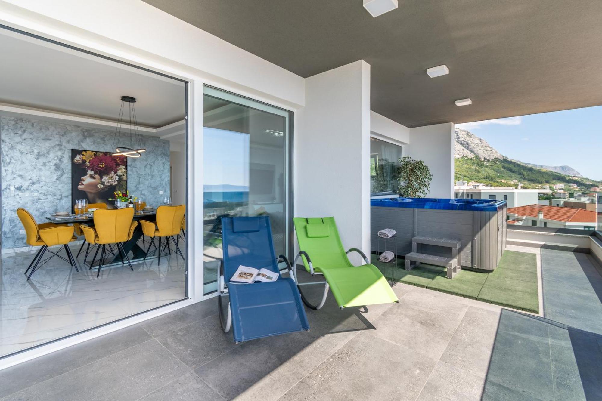 Lux Penthouse Panoramic View With Jacuzzi Apartman Makarska Kültér fotó
