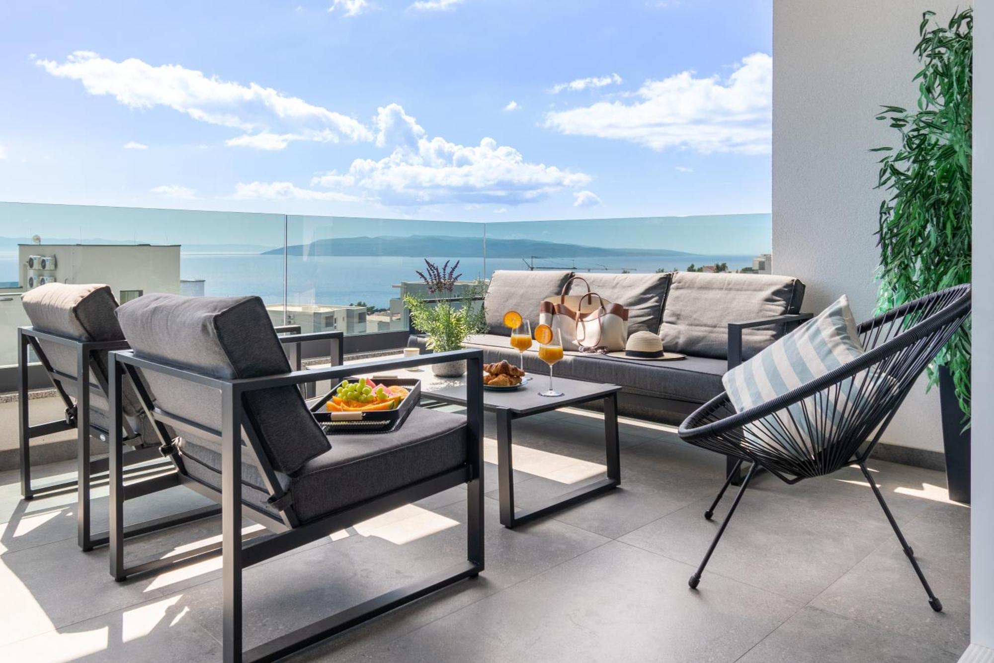Lux Penthouse Panoramic View With Jacuzzi Apartman Makarska Kültér fotó