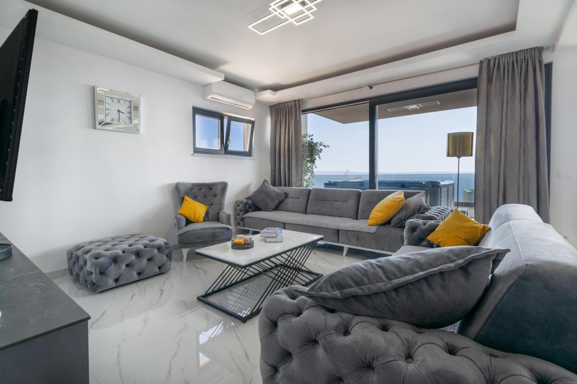 Lux Penthouse Panoramic View With Jacuzzi Apartman Makarska Kültér fotó